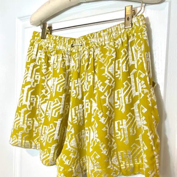 Elevenses Embroidered Gold Shorts - Picture 9 of 16